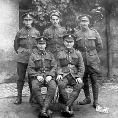 Group of 5 Soldiers